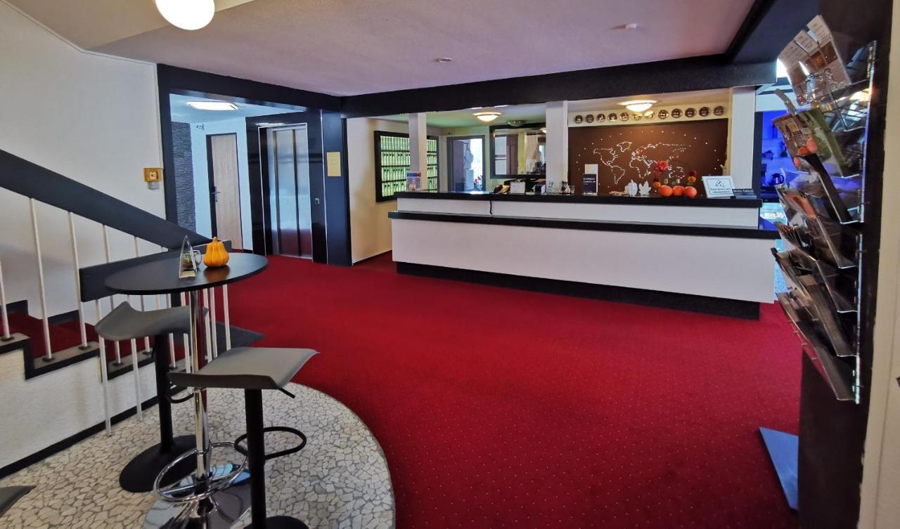 Hotel Grille