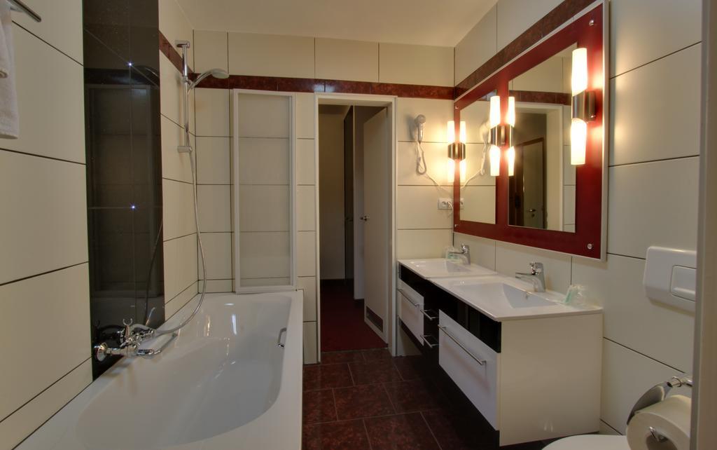 Grille Hotel